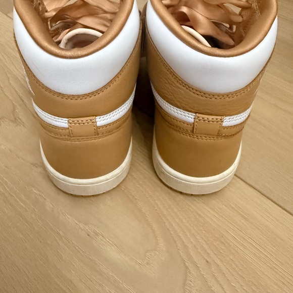 Nike Jordan Sneakers - Picture 2 of 7